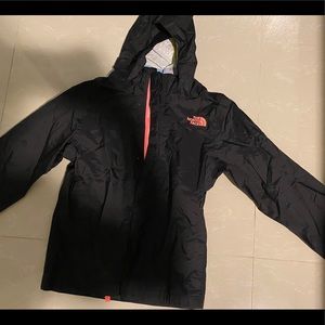 Children’s Rain Jacket. (The north face)